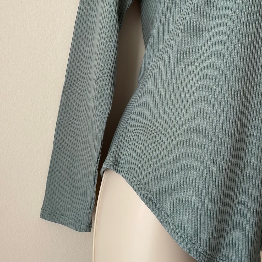 CHASER Ribbed Long Sleeve Top Blue Gray Size Small - Picture 6 of 12